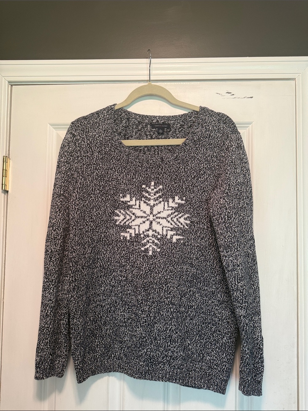 Tommy Hilfiger Black & White Snowflake Knit Sweater